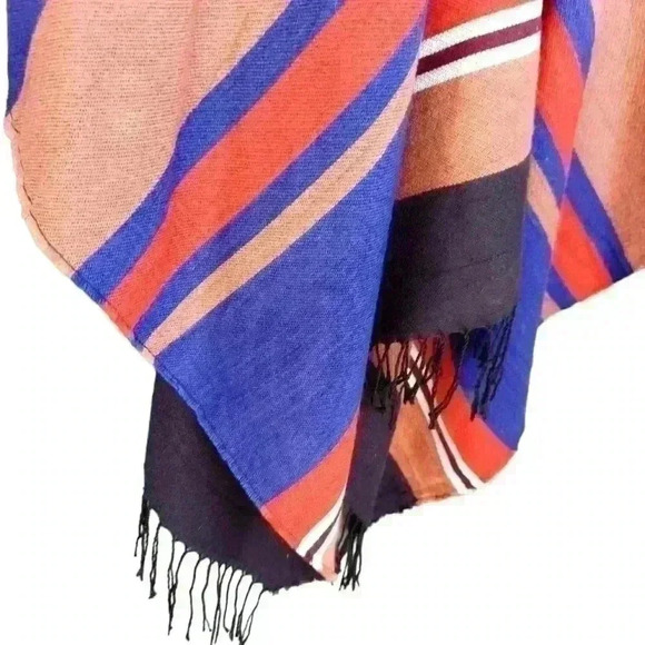 Funky Monkey colorful shawl - Picture 3 of 4